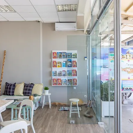 Meltemi Coast アパート